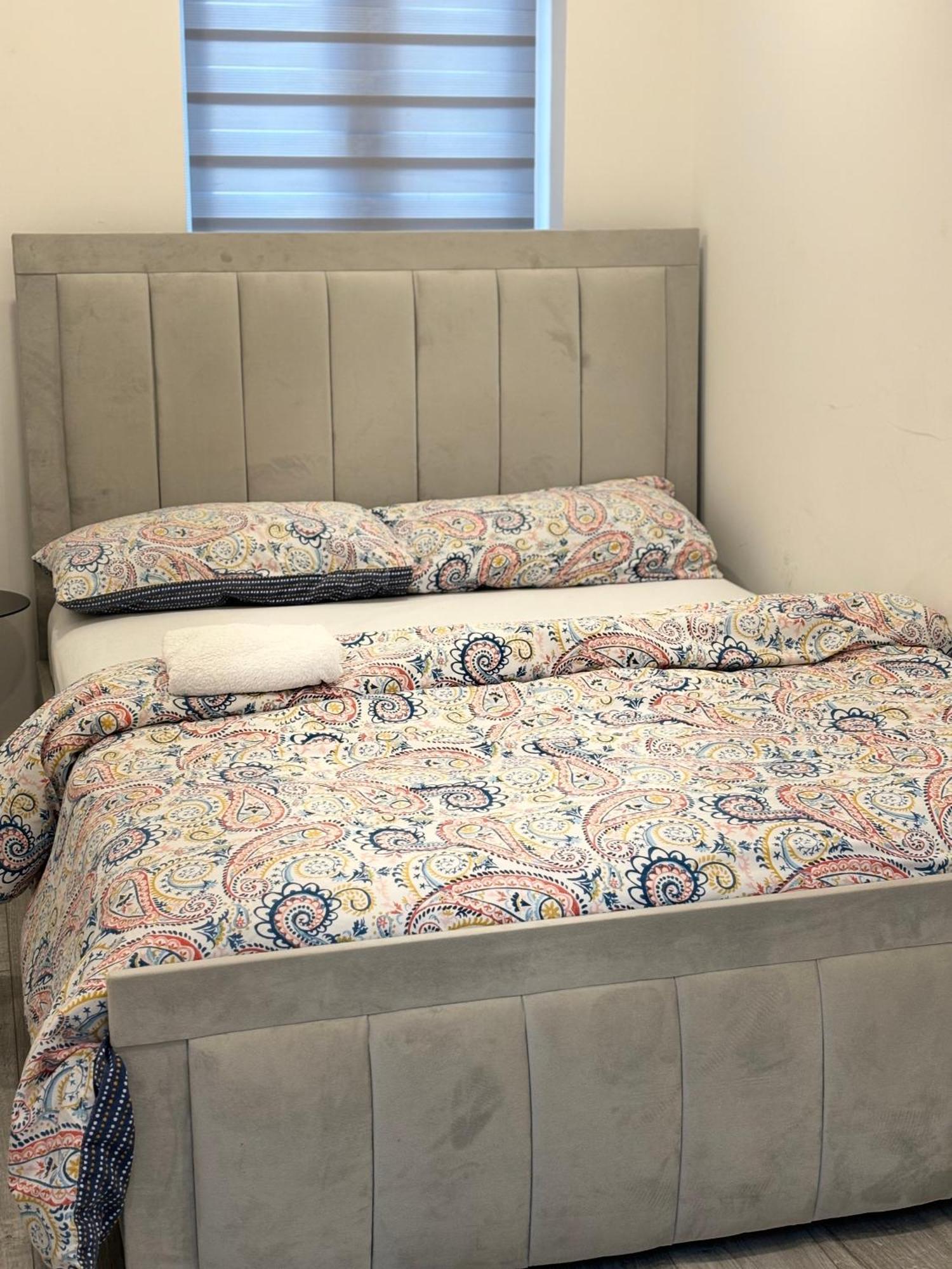 Сasa de vacaciones Newly Build 2br With Free Parking *