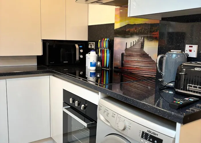 Newly Build 2Br Property With Free Parking